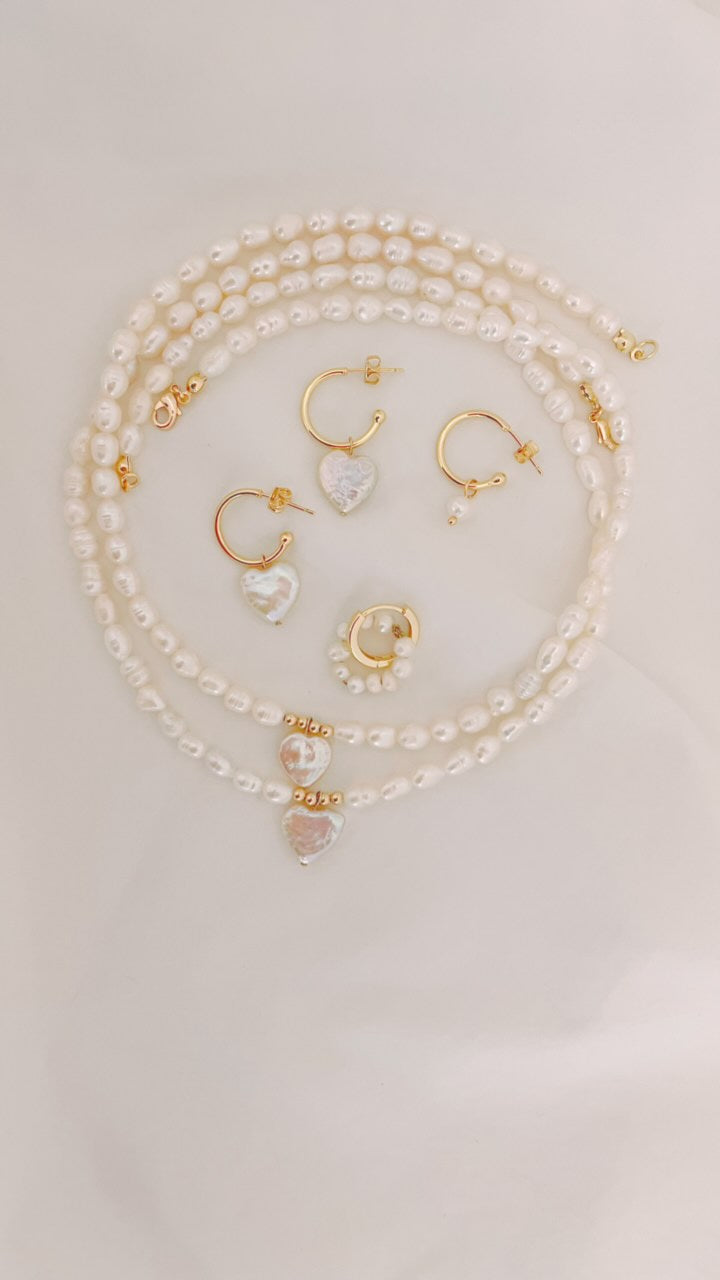 Amara Pearl Necklace