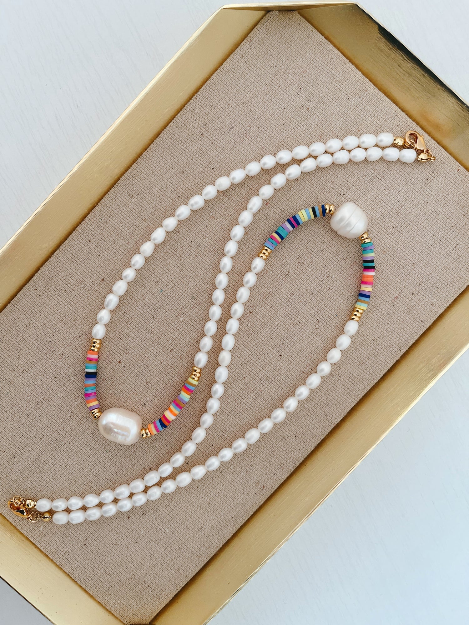 beaded pearl necklace 